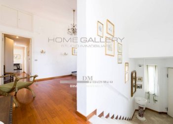 Corridoio - Appartamento via Puggia, 53, Genova (zona San Martino) - foto 43