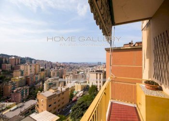 Balcone - Quadrilocale via Aurelio Robino, Genova (zona Marassi) - foto 4