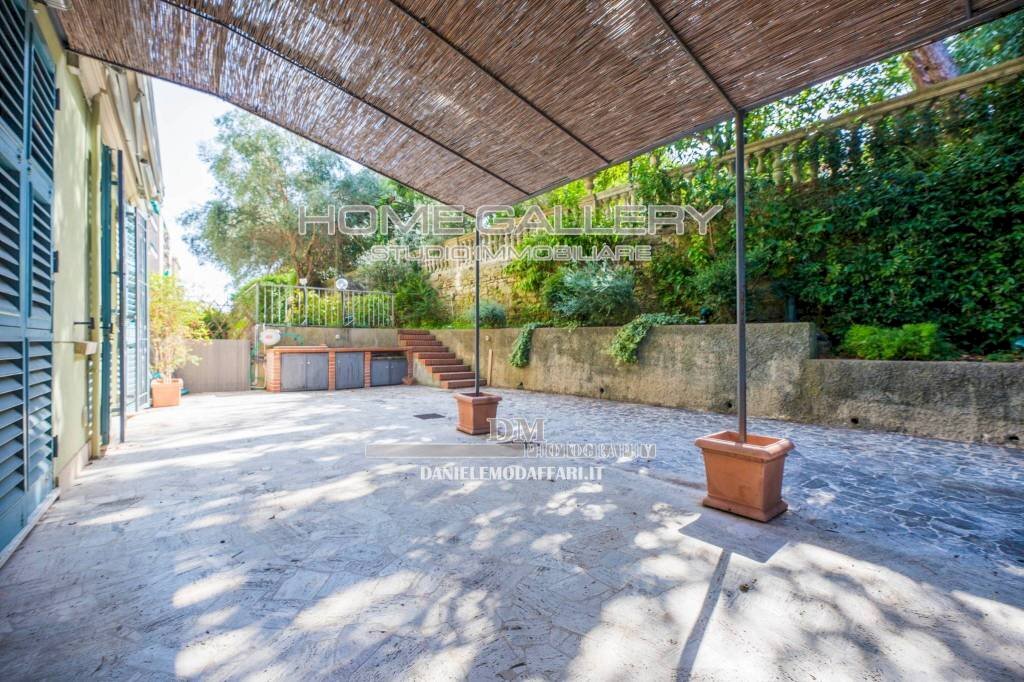 Giardino - Appartamento via Giordano Bruno, Genova (zona Albaro) - foto 1
