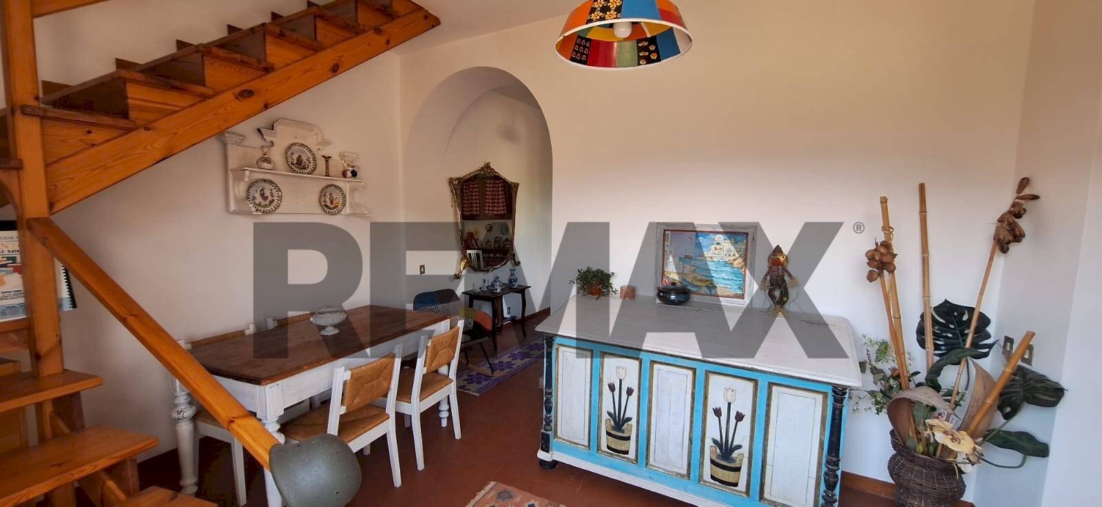Sala da pranzo - Semi-detached house via del macello
 
4, Pontecorvo - photo 1