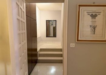 Interno palazzo - Quadrilocale Bologna (zona Centro Storico) - foto 5
