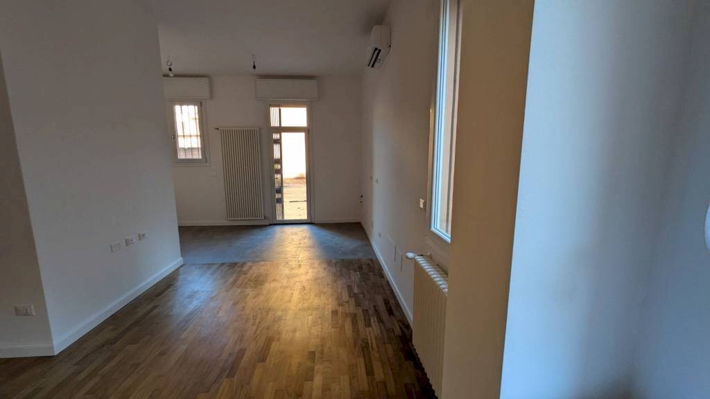 Soggiorno - Appartamento Bologna (zona Irnerio) - foto 1