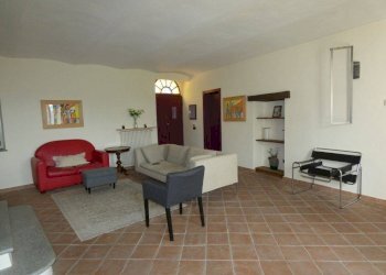 Salone - Villa via Vittorio Emanuele, Castiglione Falletto - photo 2