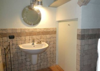 Bagno - Villa via Vittorio Emanuele, Castiglione Falletto - photo 4