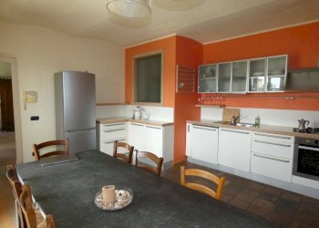 Cucina - Villa via Vittorio Emanuele, Castiglione Falletto - photo 7