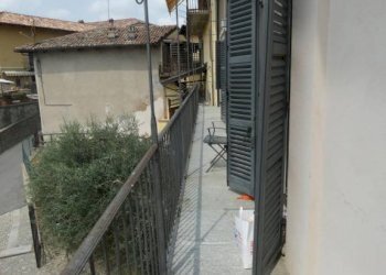 Balcone - Villa via Vittorio Emanuele, Castiglione Falletto - photo 9