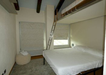 Camera da letto - Villa via Vittorio Emanuele, Castiglione Falletto - photo 16