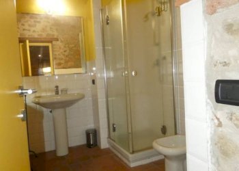 Bagno - Villa via Vittorio Emanuele, Castiglione Falletto - photo 24
