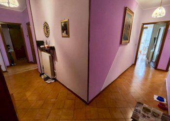 Corridoio - Appartamento via Filippo Turati, 14, Rivarolo Canavese - foto 7
