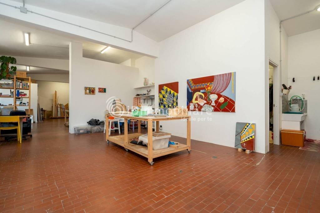 Magazzino - Warehouse via Schio, 11, Torino (neighborhood Aurora) - photo 1