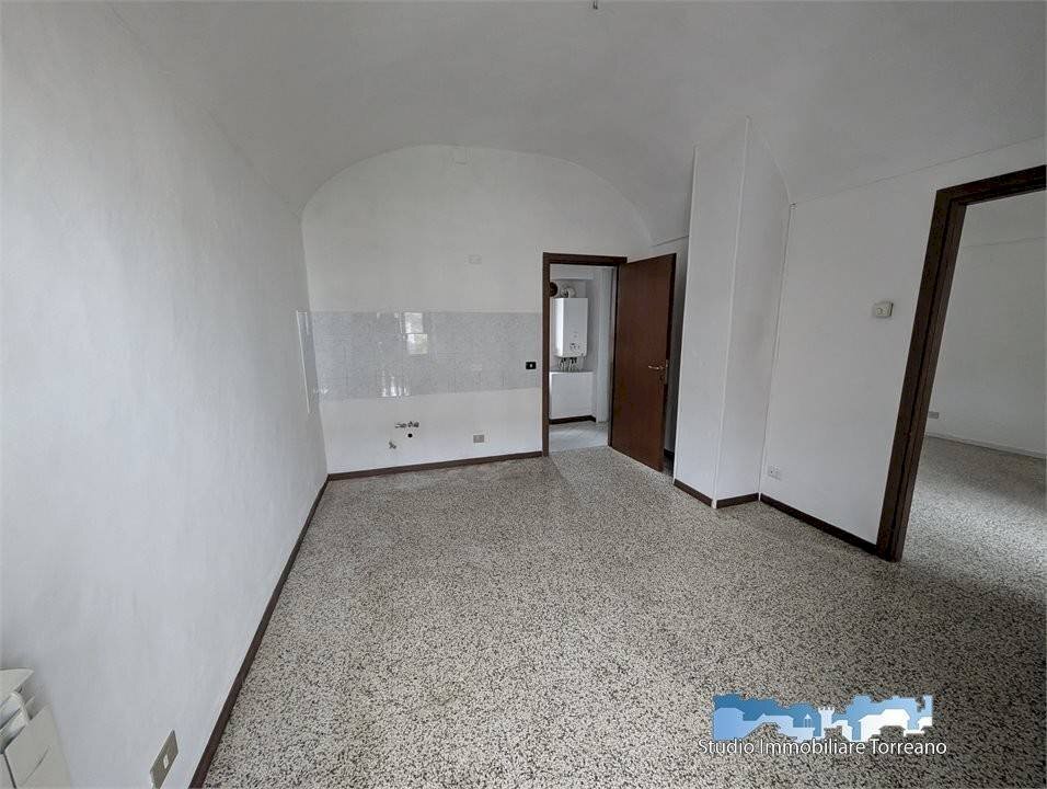 Cucina - Bilocale corso Vercelli 38, Ivrea - foto 1