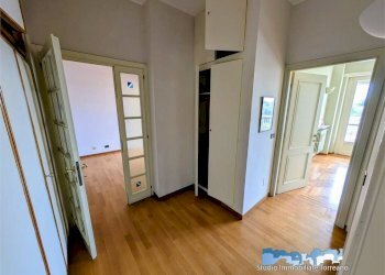 Corridoio - Appartamento via Aldisio 10, Ivrea - foto 20