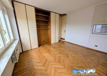 Camera da letto - Appartamento via Aldisio 10, Ivrea - foto 23