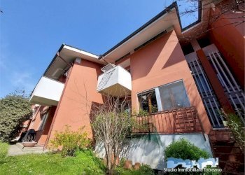 Villa a Schiera via Castellamonte 40, Banchette - foto 1