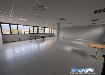 Interno non residenziale - Office Ivrea - photo 1