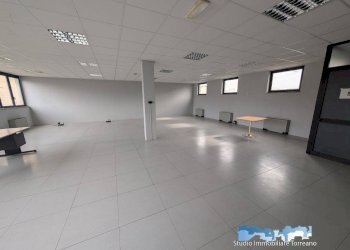Interno non residenziale - Ufficio Ivrea - foto 2