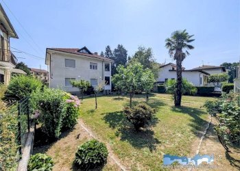 Giardino - Villa via Bertarione 1, Ivrea - foto 1