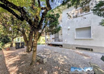 Giardino - Villa via Bertarione 1, Ivrea - foto 6