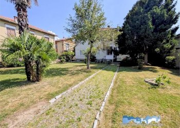 Giardino - Villa via Bertarione 1, Ivrea - foto 12