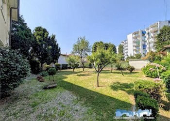Giardino - Villa via Bertarione 1, Ivrea - foto 13