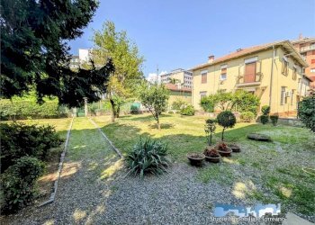Giardino - Villa via Bertarione 1, Ivrea - foto 15