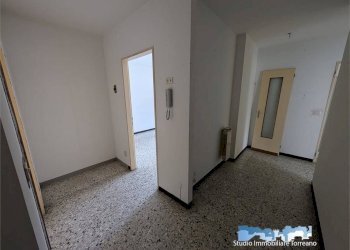 Ingresso - Trilocale via Don Minzoni 2, Ivrea - foto 2