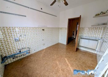 Cucina - Appartamento corso Vercelli 34, Ivrea - foto 10