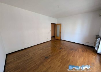 Camera da letto - Appartamento corso Vercelli 34, Ivrea - foto 14
