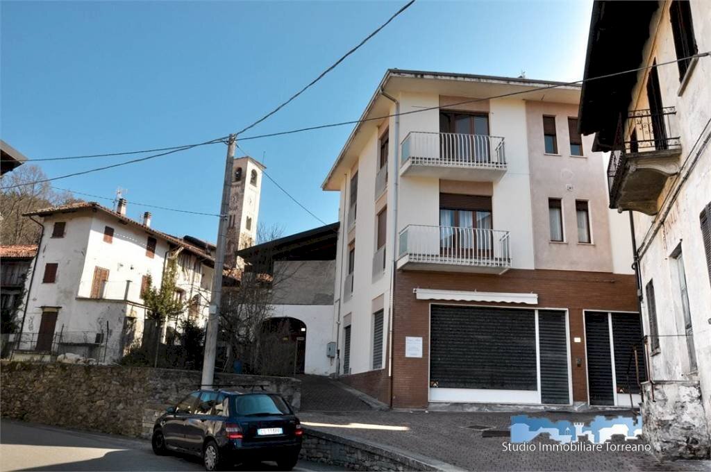 Facciata - Four-room apartment vicolo Arnaldo da Brescia 5, Vistrorio - photo 1