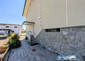Facciata - Villa via Adamello 8, Ivrea - foto 5