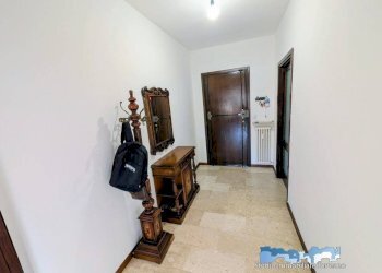 Ingresso - Four-room apartment via Pavone 10, Banchette - photo 6