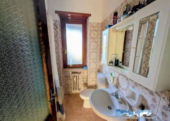 Bagno - Four-room apartment via Pavone 10, Banchette - photo 17