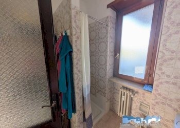 Bagno - Four-room apartment via Pavone 10, Banchette - photo 18