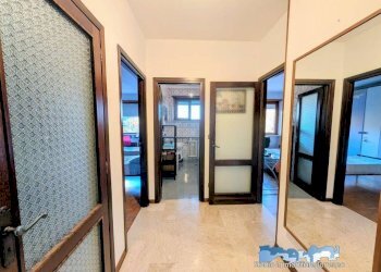Disimpegno - Four-room apartment via Pavone 10, Banchette - photo 20
