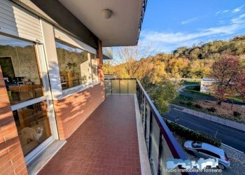 Terrazzo - Four-room apartment via Pavone 10, Banchette - photo 36