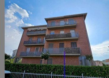 Facciata - Quadrilocale via Anna Magnani, 4, Asti - foto 2