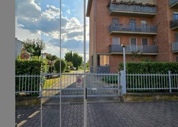 Facciata - Quadrilocale via Anna Magnani, 4, Asti - foto 3