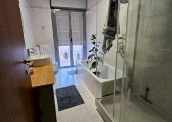 Bagno - Quadrilocale via Anna Magnani, 4, Asti - foto 7