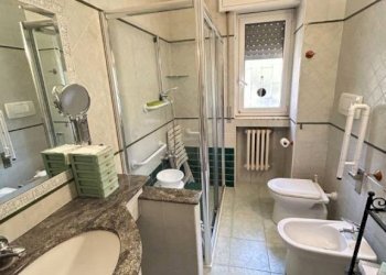 Bagno - Quadrilocale via Tenente Francesco De Liguori, 5, Bari - foto 9