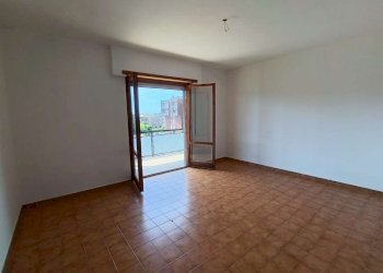 Camera da letto 6. - Bilocale viale Alessandro Ruspoli, Roma - foto 22