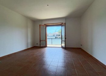 Camera da letto 8. - Bilocale viale Alessandro Ruspoli, Roma - foto 24