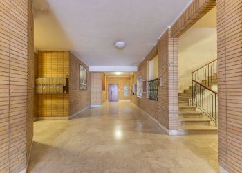 Esterno 1. - Attico via Silvestri, Roma - foto 36
