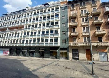 FACCIATA - Negozio via DANTE DI NANNI, 105, Torino (zona San Paolo) - foto 1