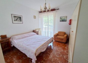 Camera da letto - Trilocale via Colle dell'Ortica, 27, Demonte - foto 31