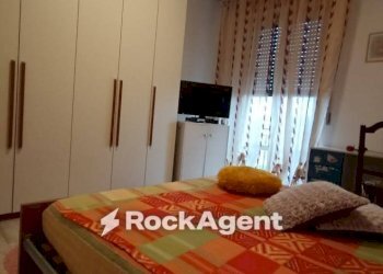 Camera da letto - Trilocale via Silvio Pellico, 35, Mede - foto 11