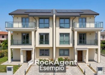 Facciata - Casa indipendente contrada Vasì, Caulonia - foto 3
