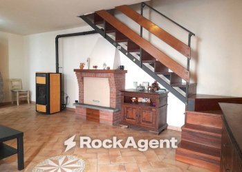 Salone - Casa indipendente vicolo Santa Maria, 7, Acquapendente - foto 6