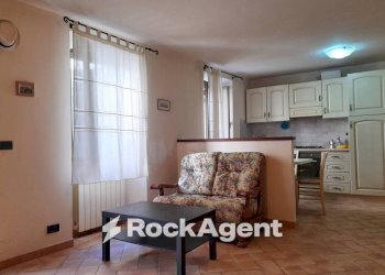 Salone - Casa indipendente vicolo Santa Maria, 7, Acquapendente - foto 8