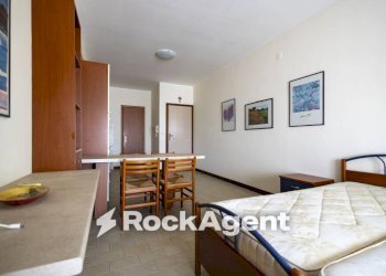 Camera da letto - Monolocale viale Tommaso Campanella, 186, Catanzaro - foto 13