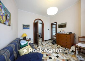 Camera da letto - Bilocale piazza Marconi, 9, Mombaruzzo - foto 7